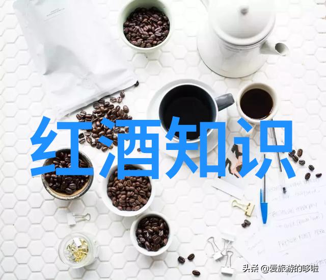 8月份旅游最适合的城市我就不用说了你看热搜吧人家都在推荐海南