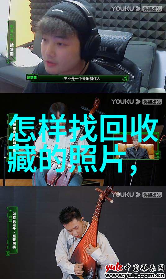 甜蜜探索-迈开腿尝尝你的草莓意思揭秘爱情中的隐喻