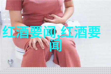如何预防和控制在大暴雪中可能出现的冻伤感冒等健康风险