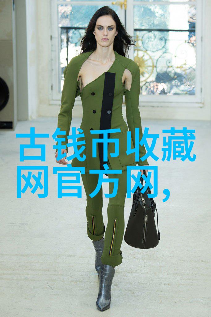 当弱受穿成种马文男猪强制变身中的角色转换