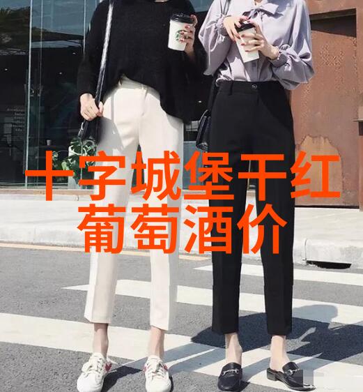 反复渲染简单的人物画中的复杂与个性正是魅力的所在