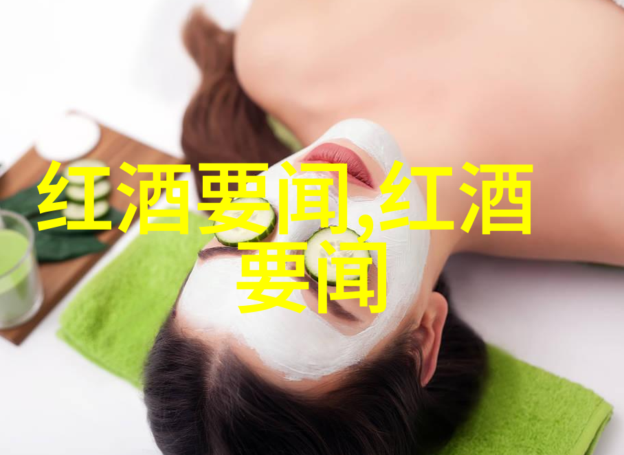 1990年11月9日柏林墙开始被拆除标志着冷战结束的转折点之一