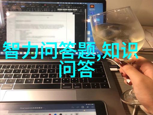 彩墨绘影少女卡通世界的欢乐探索