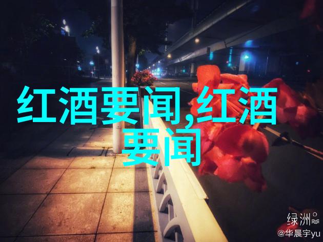 蓝色巨浪般涌现的水上运动爱好者们同行狗和猫一起享受夏日时光