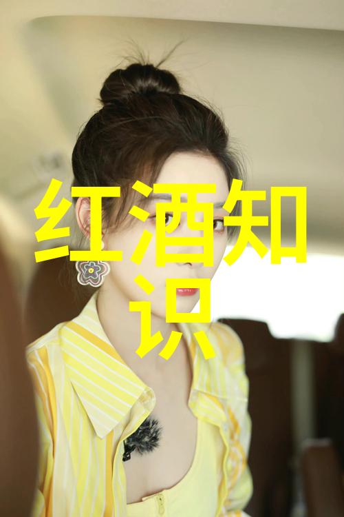 隆河丘产区遥望碧波之畔的梦想田野
