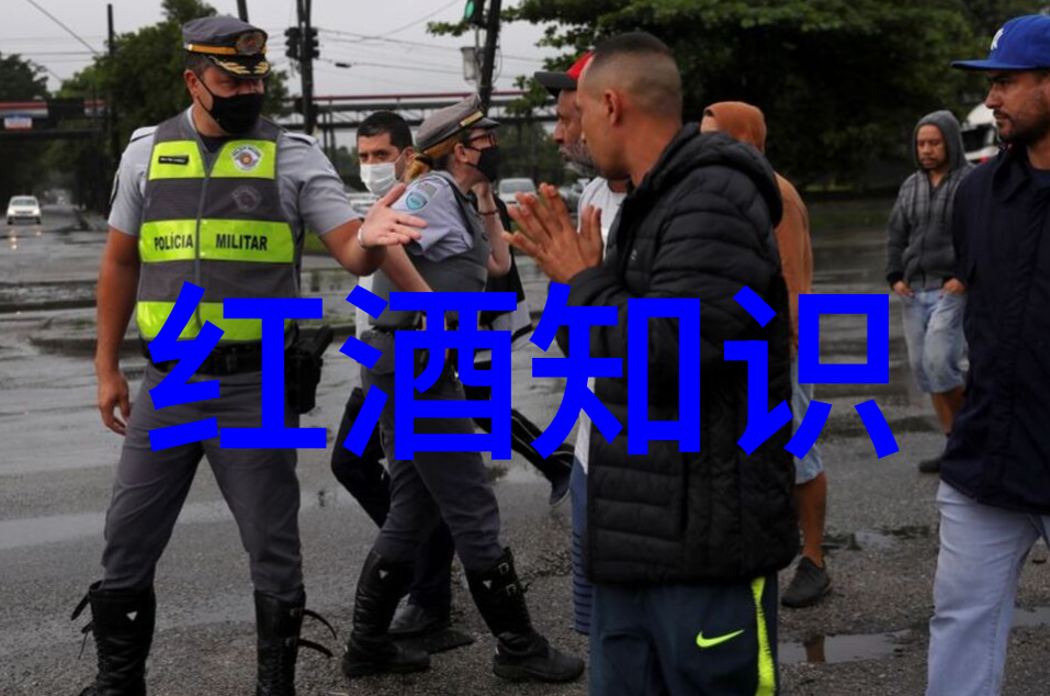 医生对话健康咨询的温馨窗口