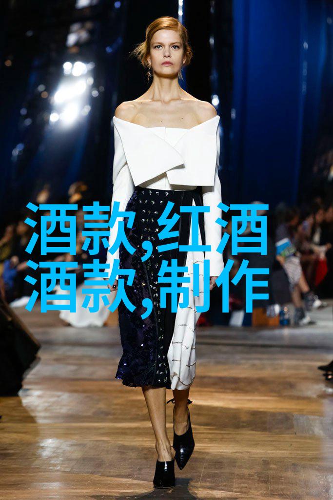 历史的转折铁幕坍塌与世界重塑