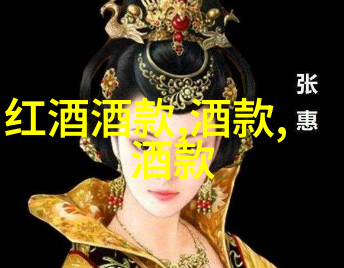 古树参天花香满径远足在我身后的森林里