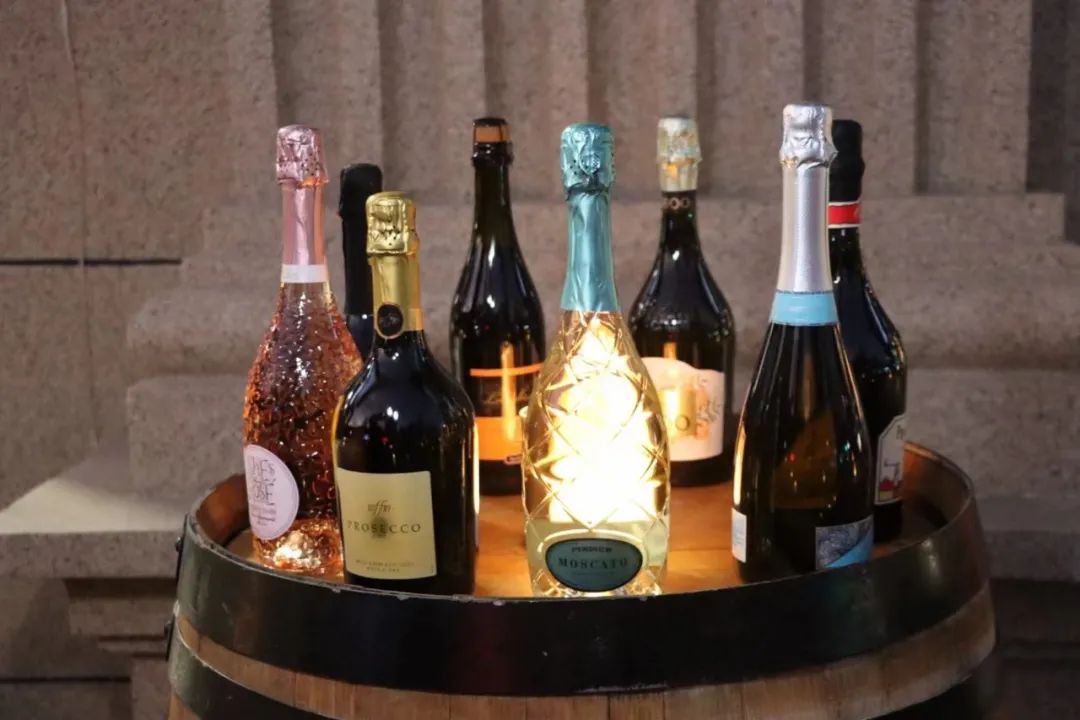 红酒知识培训资料_关于红酒的知识大全_红酒知识/